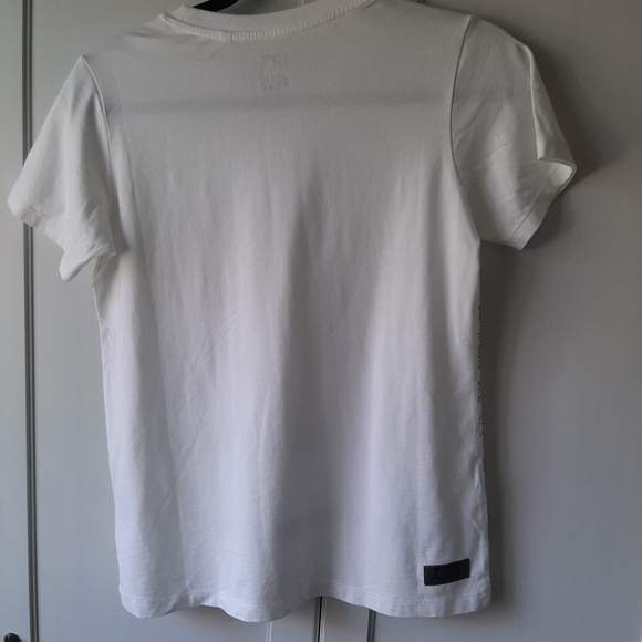 NWT Uniqlo Star Wars Millennium Falcon T-shirt - Picture 4 of 5